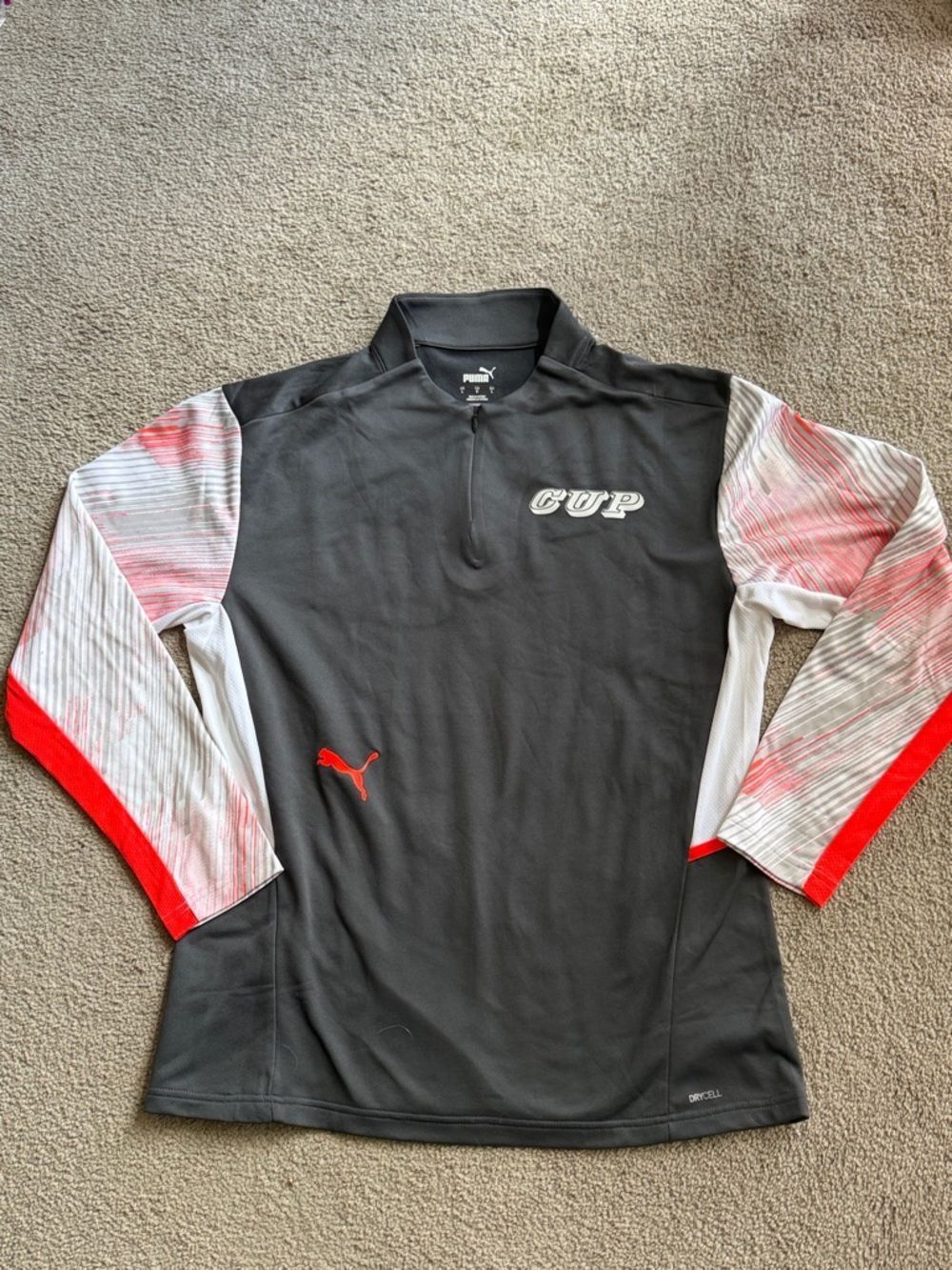 Rare! Puma Mens Individual“CUP” Training  1/4 Zip Top!